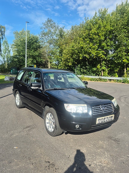 Subaru Forester 8 of 19