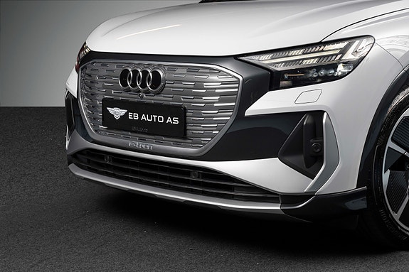 Audi Q4 e-tron 6 of 30