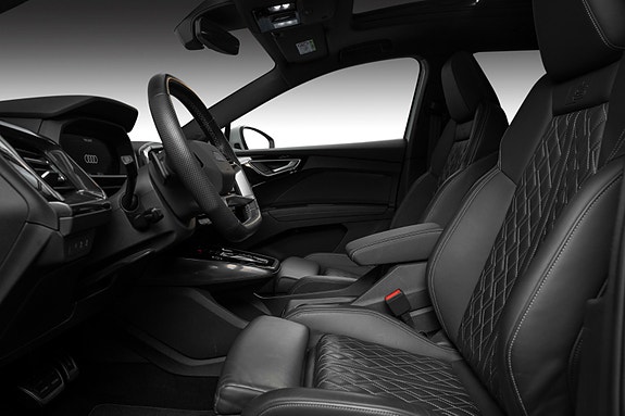 Audi Q4 e-tron 13 of 30