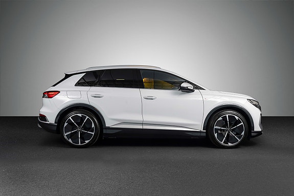 Audi Q4 e-tron 3 of 30