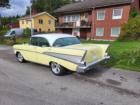 Chevrolet Bel Air 4 of 30
