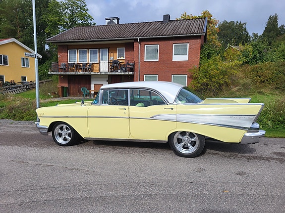 Chevrolet Bel Air 3 of 30