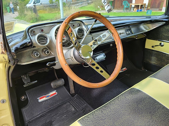 Chevrolet Bel Air 23 of 30