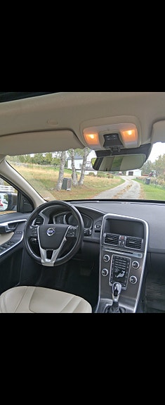 Volvo XC60 6 of 11