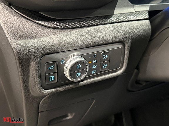 Ford Explorer 24 of 30