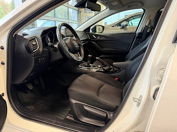 Mazda 3 10 of 26