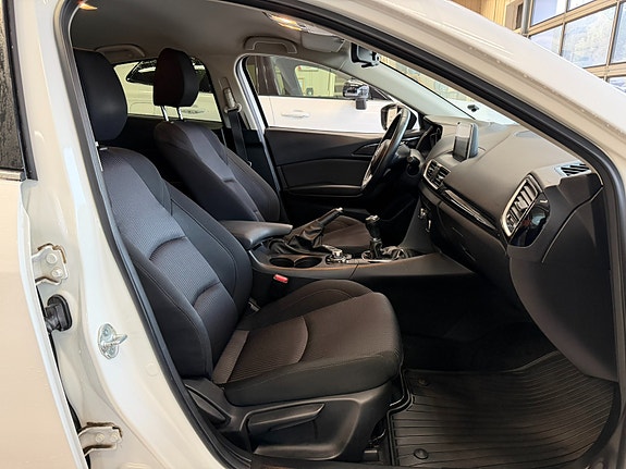 Mazda 3 13 of 26