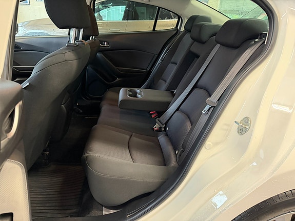 Mazda 3 15 of 26