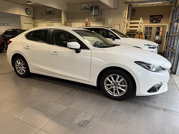 Mazda 3 8 of 26