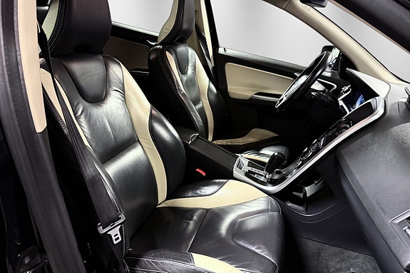Volvo XC60 19 of 30