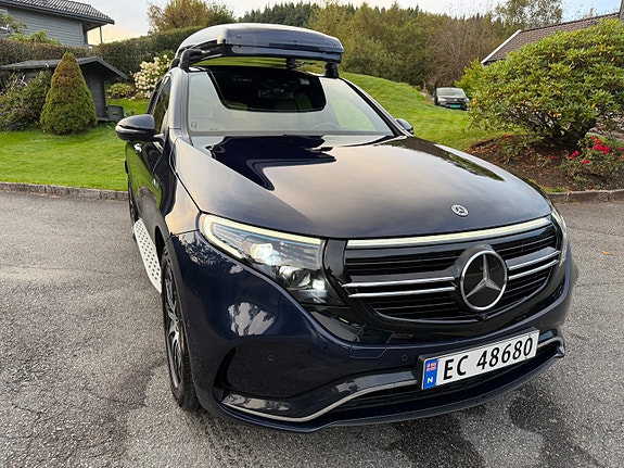 Mercedes-Benz EQC400 8 of 30