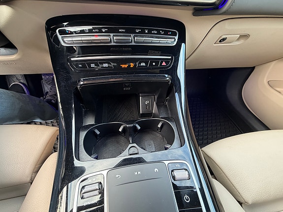Mercedes-Benz EQC400 20 of 30