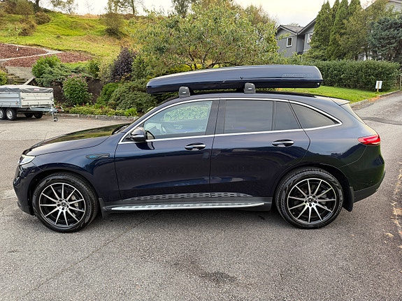 Mercedes-Benz EQC400 2 of 30