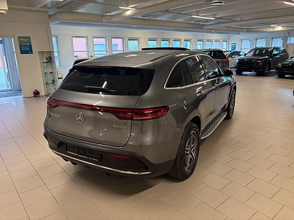 Mercedes-Benz EQC400 2 of 30