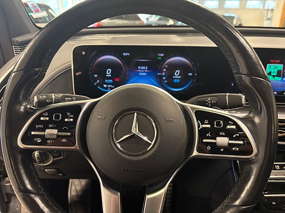 Mercedes-Benz EQC400 11 of 30