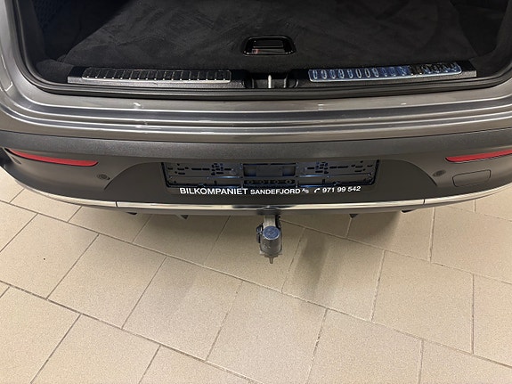 Mercedes-Benz EQC400 29 of 30