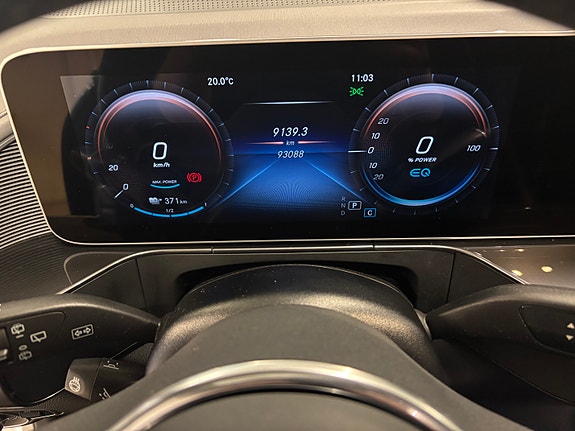 Mercedes-Benz EQC400 10 of 30
