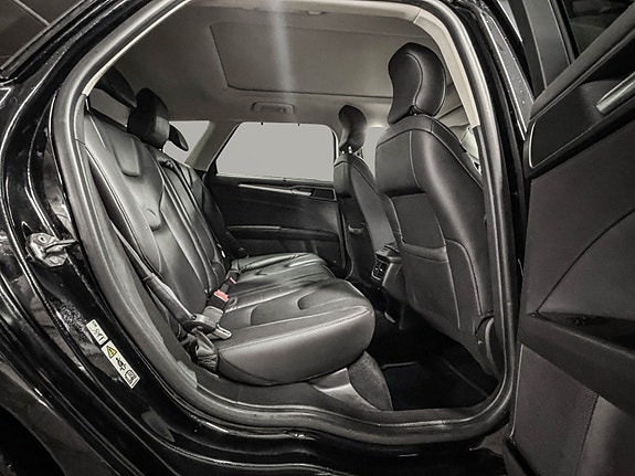 Ford Mondeo 27 of 30