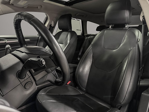 Ford Mondeo 12 of 30