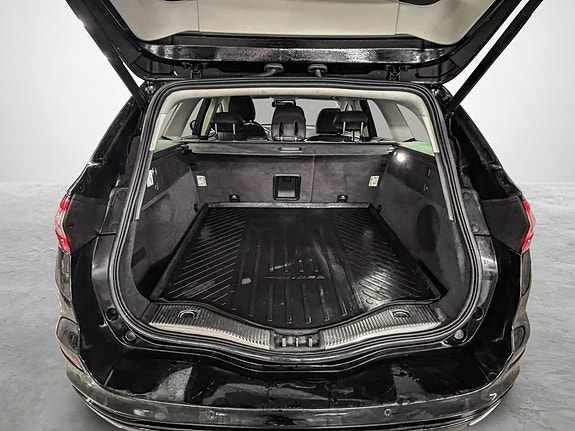 Ford Mondeo 29 of 30