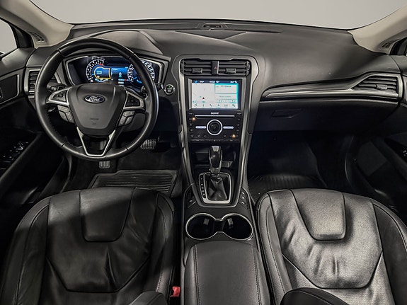 Ford Mondeo 17 of 30