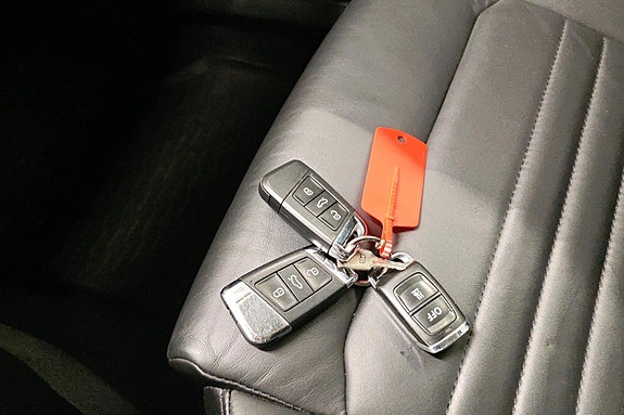 Volkswagen Passat 27 of 29