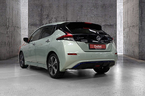 Nissan Leaf 4 of 14