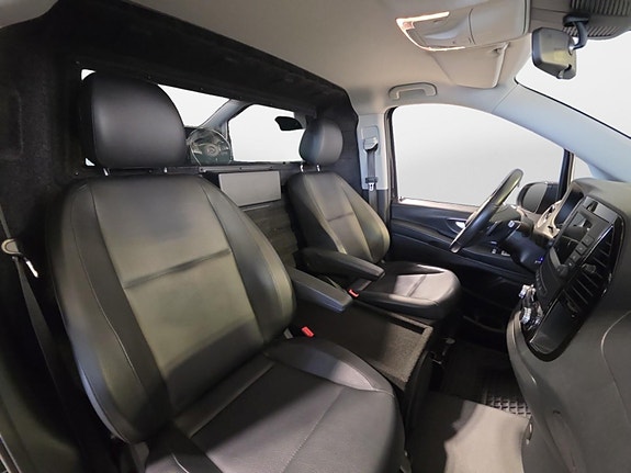 Mercedes-Benz Vito 119 24 of 30