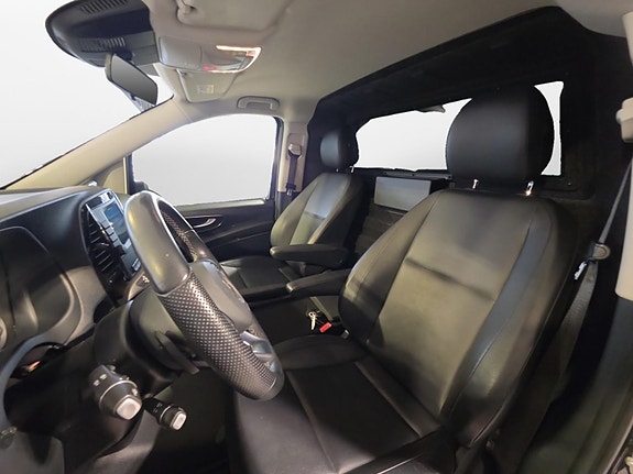 Mercedes-Benz Vito 119 17 of 30
