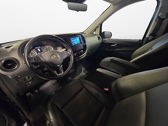 Mercedes-Benz Vito 119 19 of 30