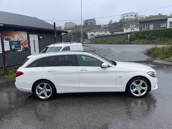 Mercedes-Benz C350 e 4 of 19