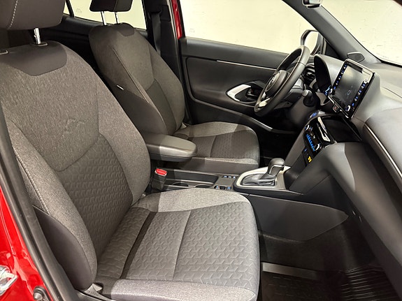 Toyota Yaris Cross 18 of 30