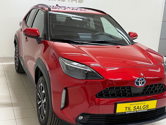 Toyota Yaris Cross 4 of 30