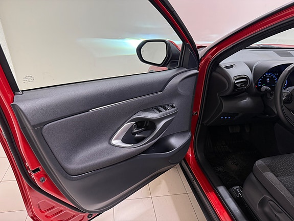 Toyota Yaris Cross 24 of 30