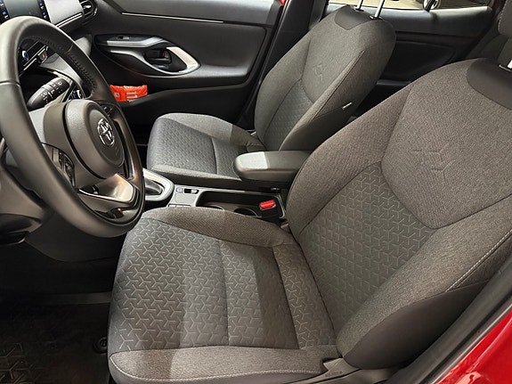 Toyota Yaris Cross 27 of 30