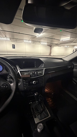 Mercedes-Benz E200 d 10 of 11