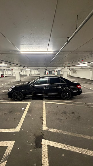 Mercedes-Benz E200 d 3 of 11