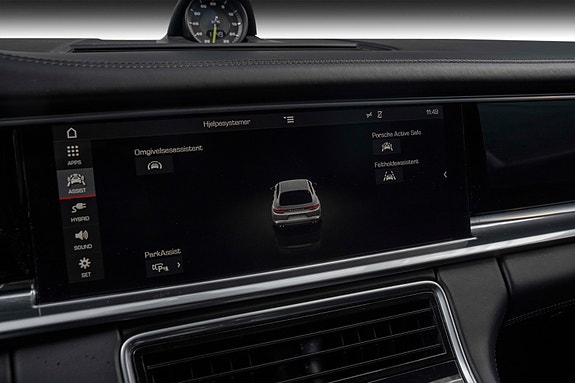 Porsche Panamera 28 of 30