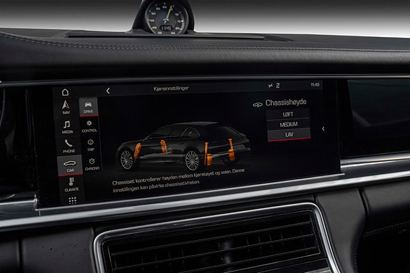 Porsche Panamera 27 of 30