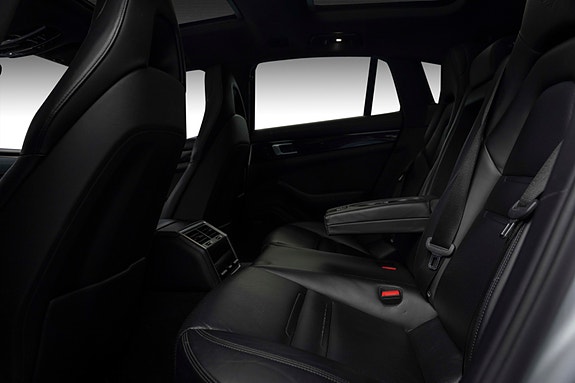 Porsche Panamera 30 of 30
