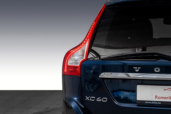 Volvo XC60 12 of 30