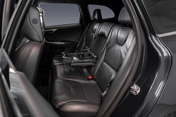 Volvo XC60 19 of 30