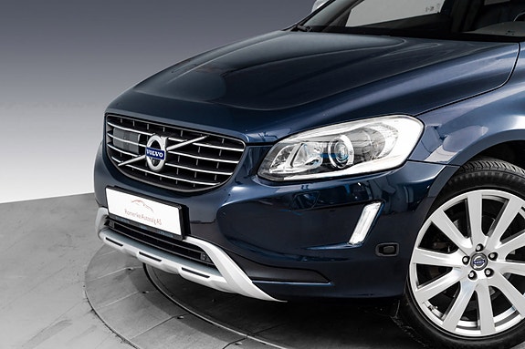 Volvo XC60 10 of 30