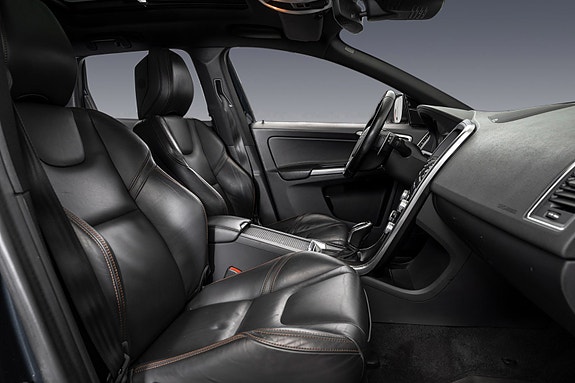 Volvo XC60 23 of 30