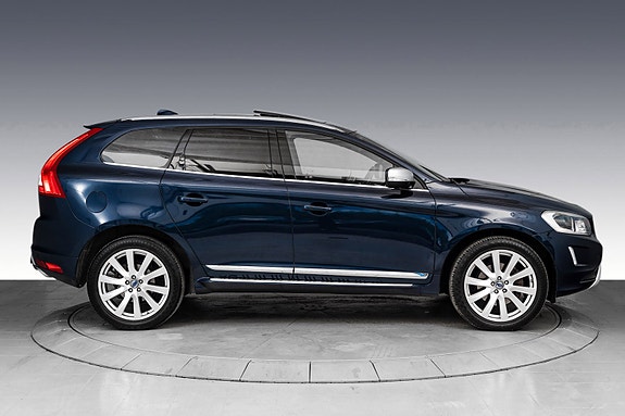 Volvo XC60 6 of 30