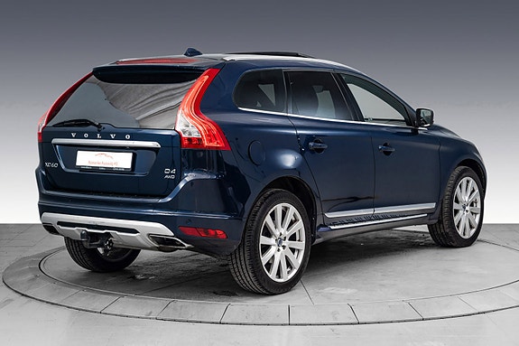 Volvo XC60 5 of 30