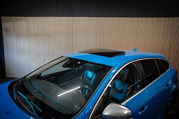 Volvo V60 4 of 24