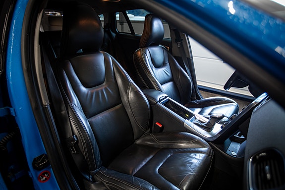 Volvo V60 13 of 24