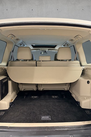 Mitsubishi Pajero 23 of 24