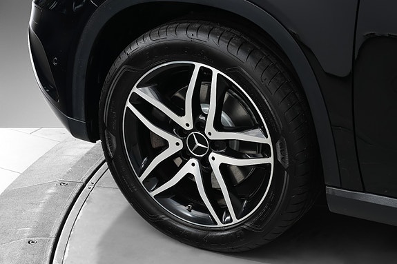 Mercedes-Benz GLA250 23 of 25